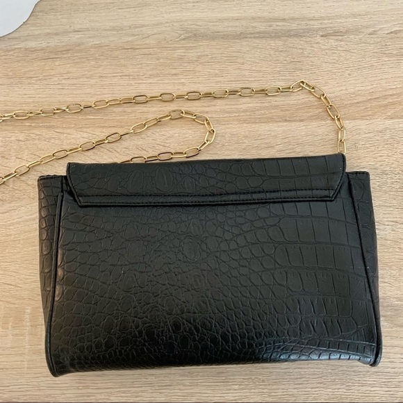 NWOT F21 Black Croc Leather Chain Shoulder Bag - Picture 2 of 9